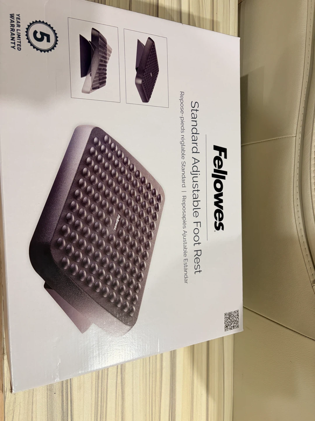 Fellowes Standard Adjustable Foot Rest