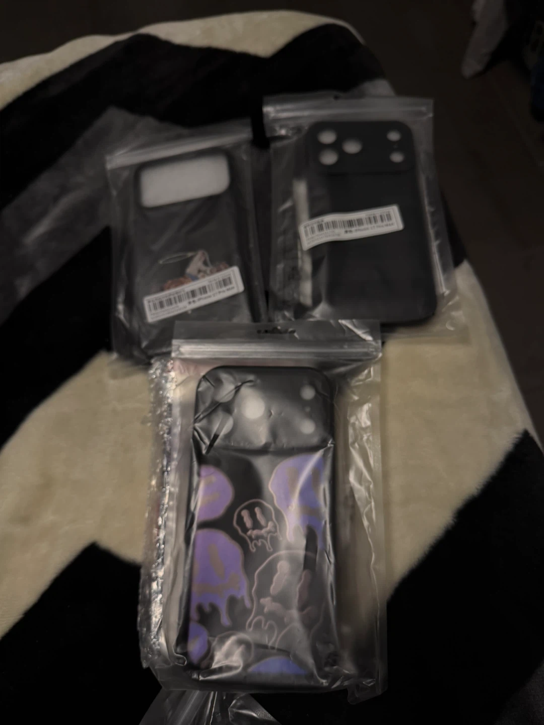 iPhone 17 Pro Max Phone Cases - photo 2