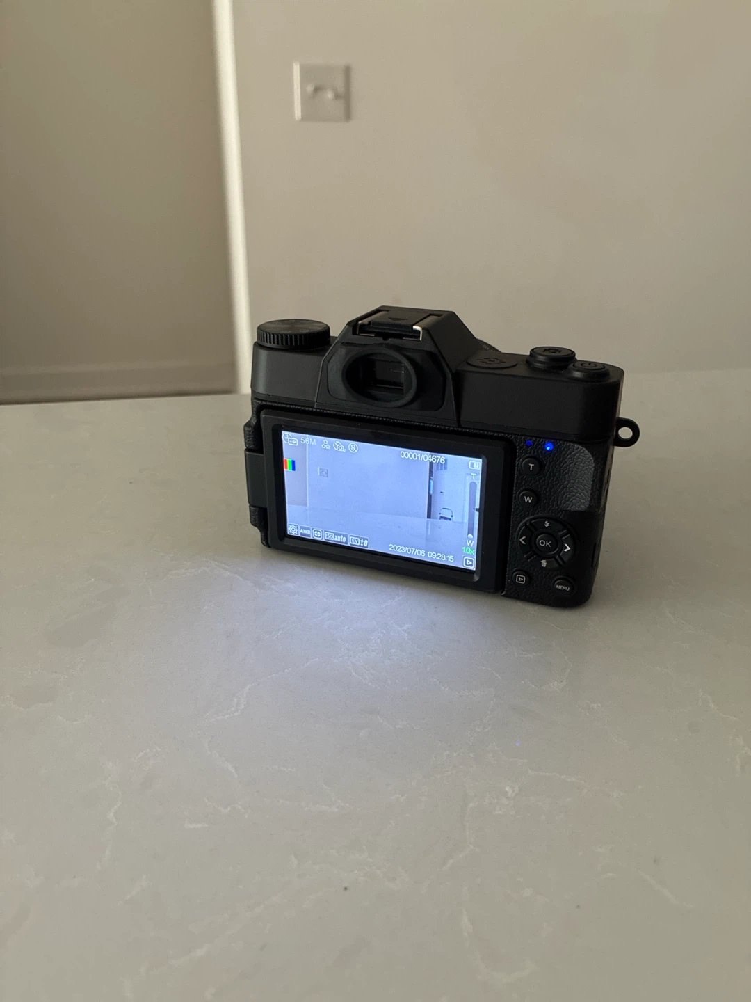 4K Ultra HD Digital Camera - photo 3