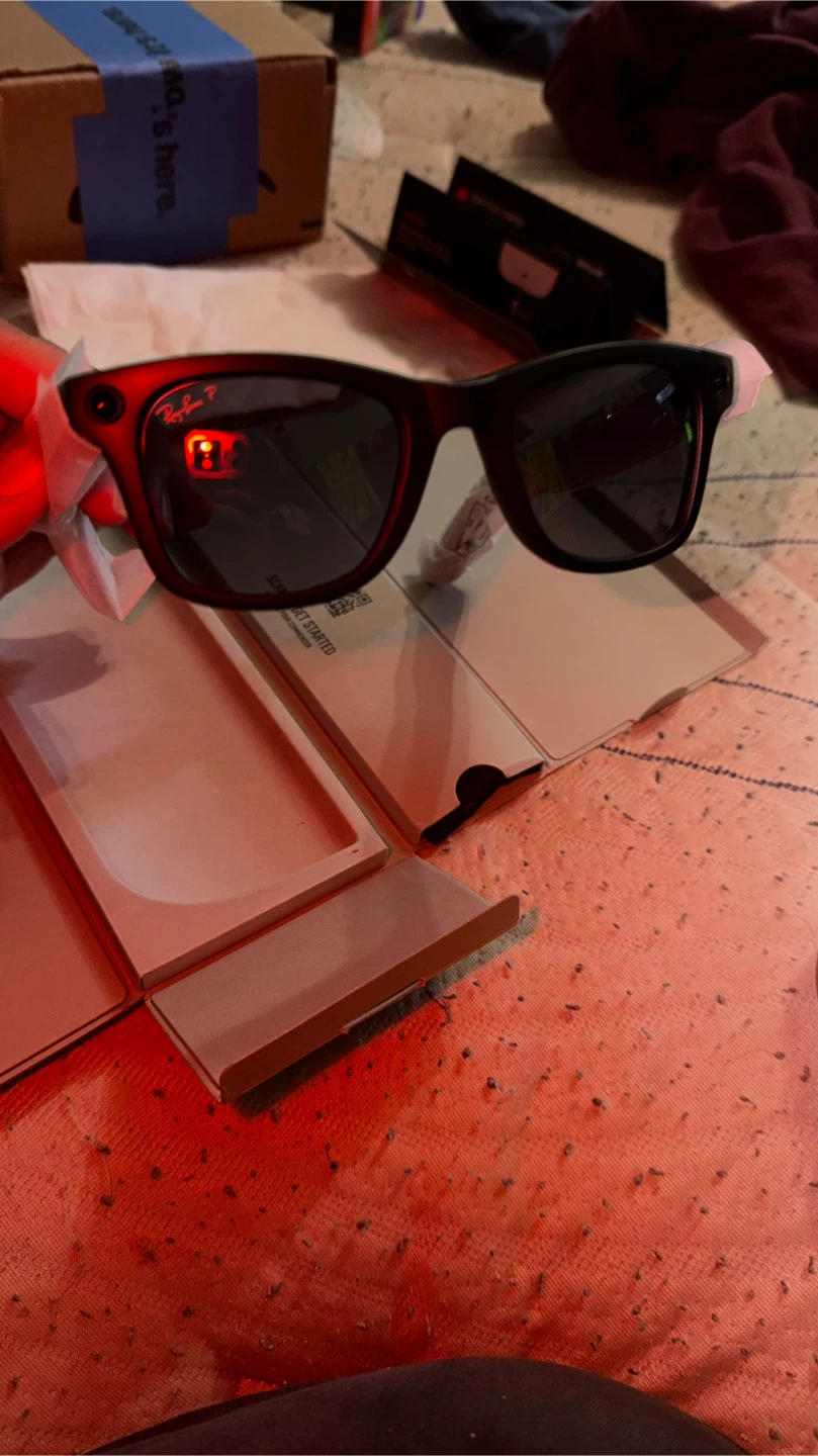 Ray-Ban Meta Wayfarer Gen 2 Smart Glasses - photo 4