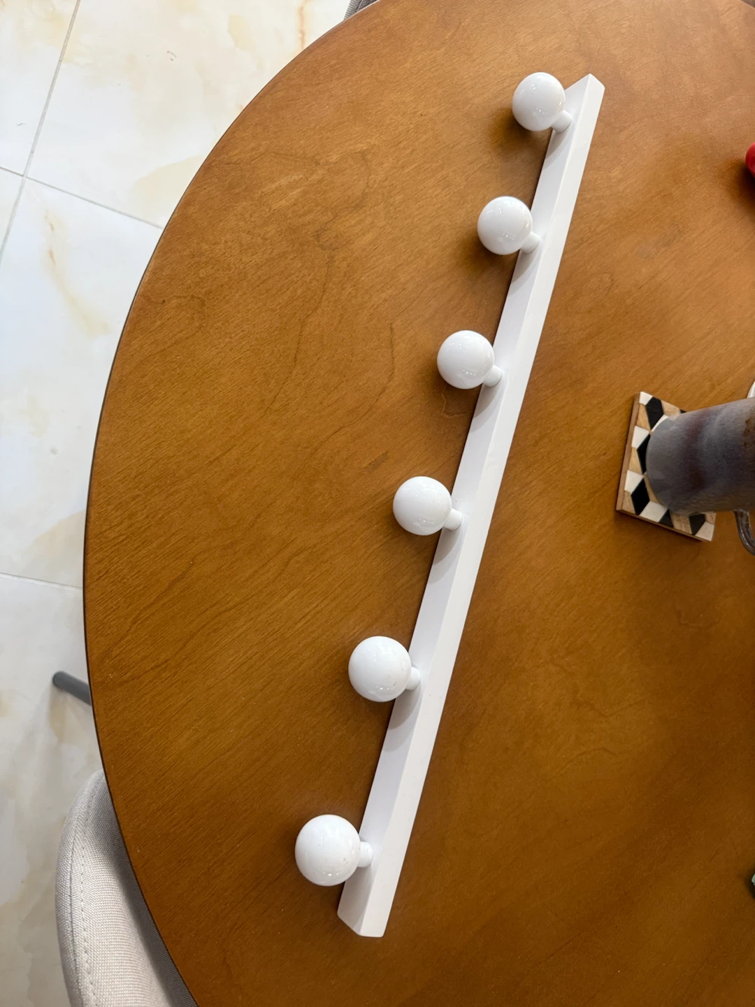 25” White lacquer Wall Hook