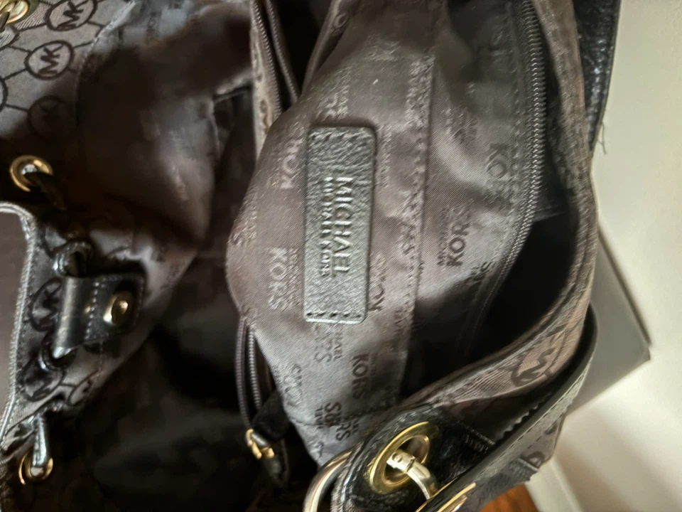 Michael Kors MK Signature Hobo Bag - photo 5