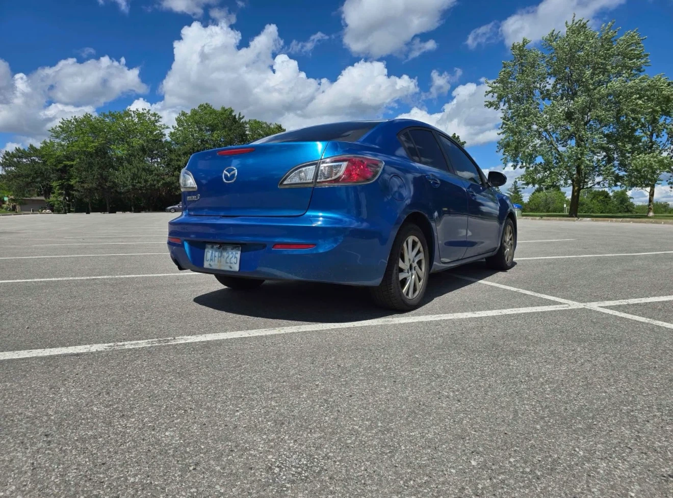 2013 Mazda 3 - Clean Title ✅