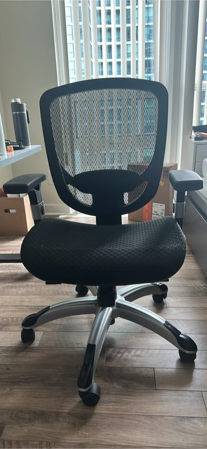 Black Mesh Office Chair - photo 3