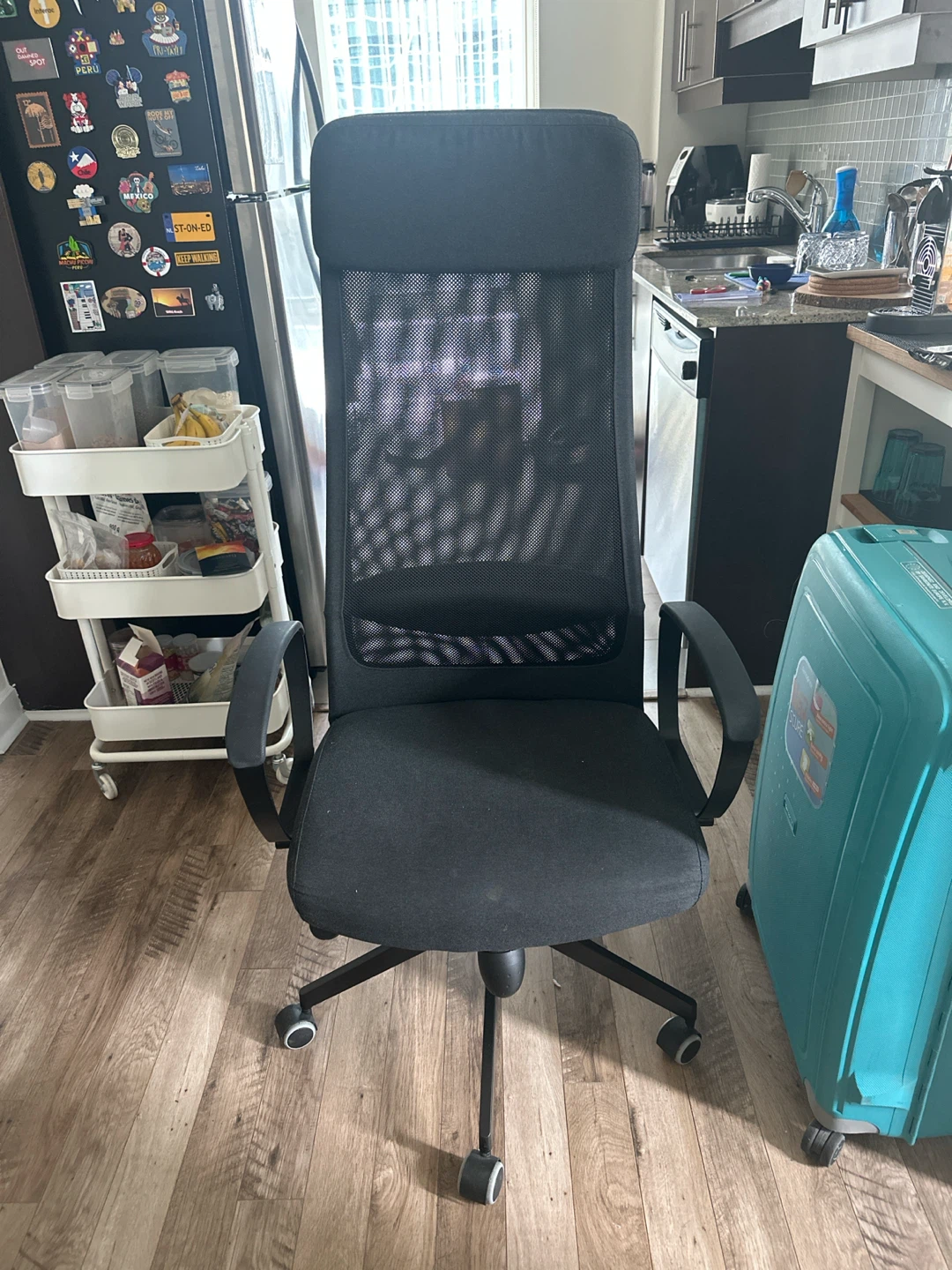 Office Chair with Headrest