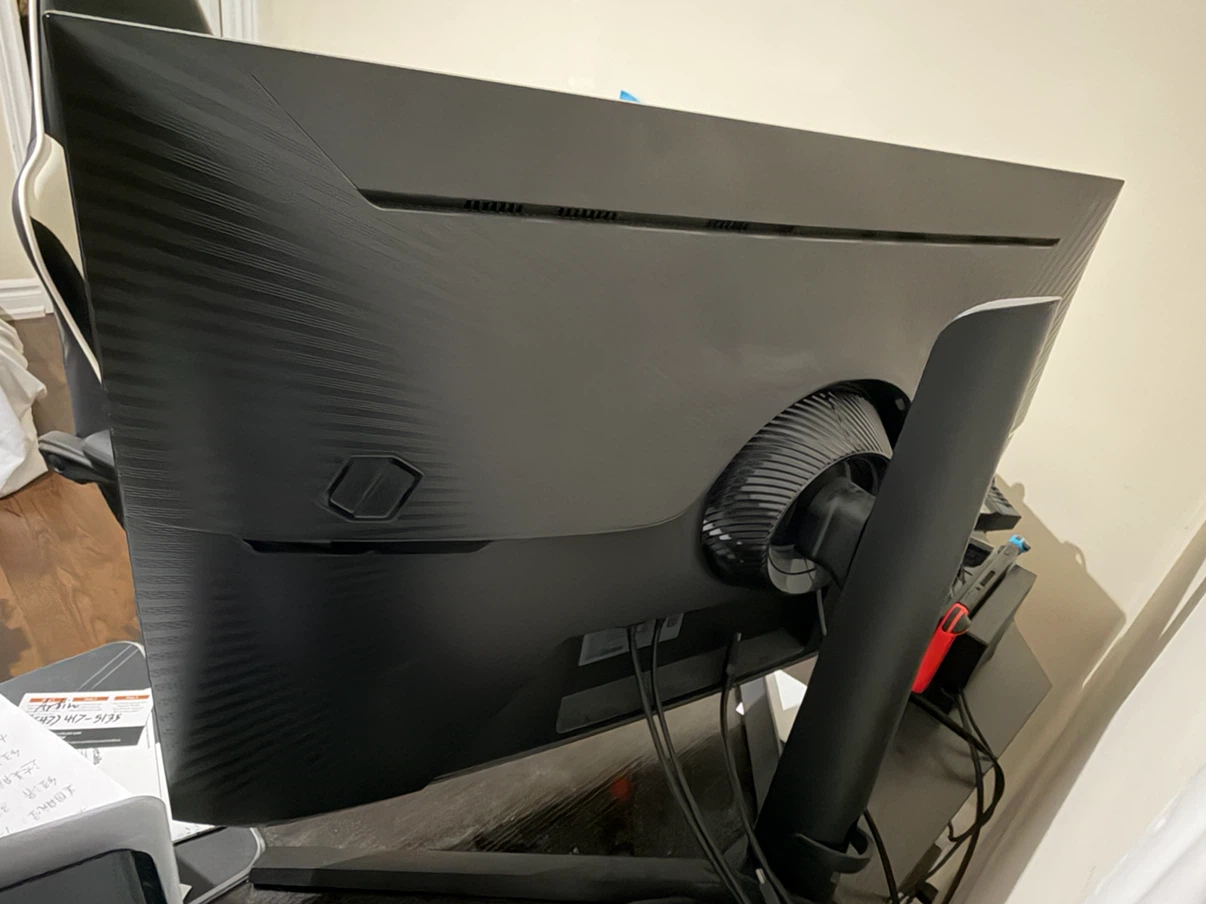 Samsung Gaming Monitor - photo 2