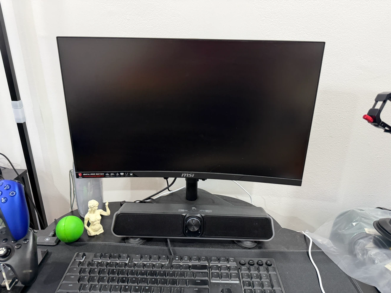 MSI Optix 23.6" Curved Gaming Monitor 144Hz + Heavy-Duty Stand - photo 2