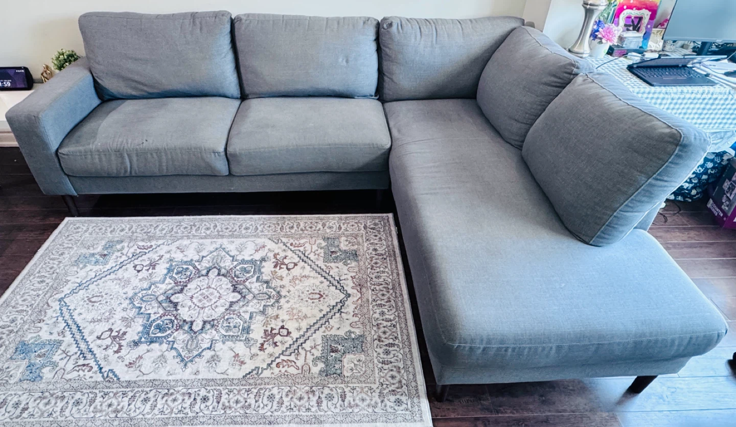 Structube Sectional Sofa–Very Good Condition-Price Negotiable
