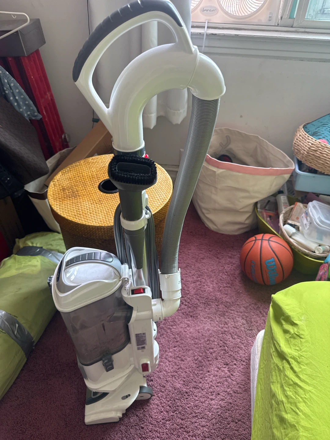 Shark Navigator Lift-Away Vacuum Cleaner