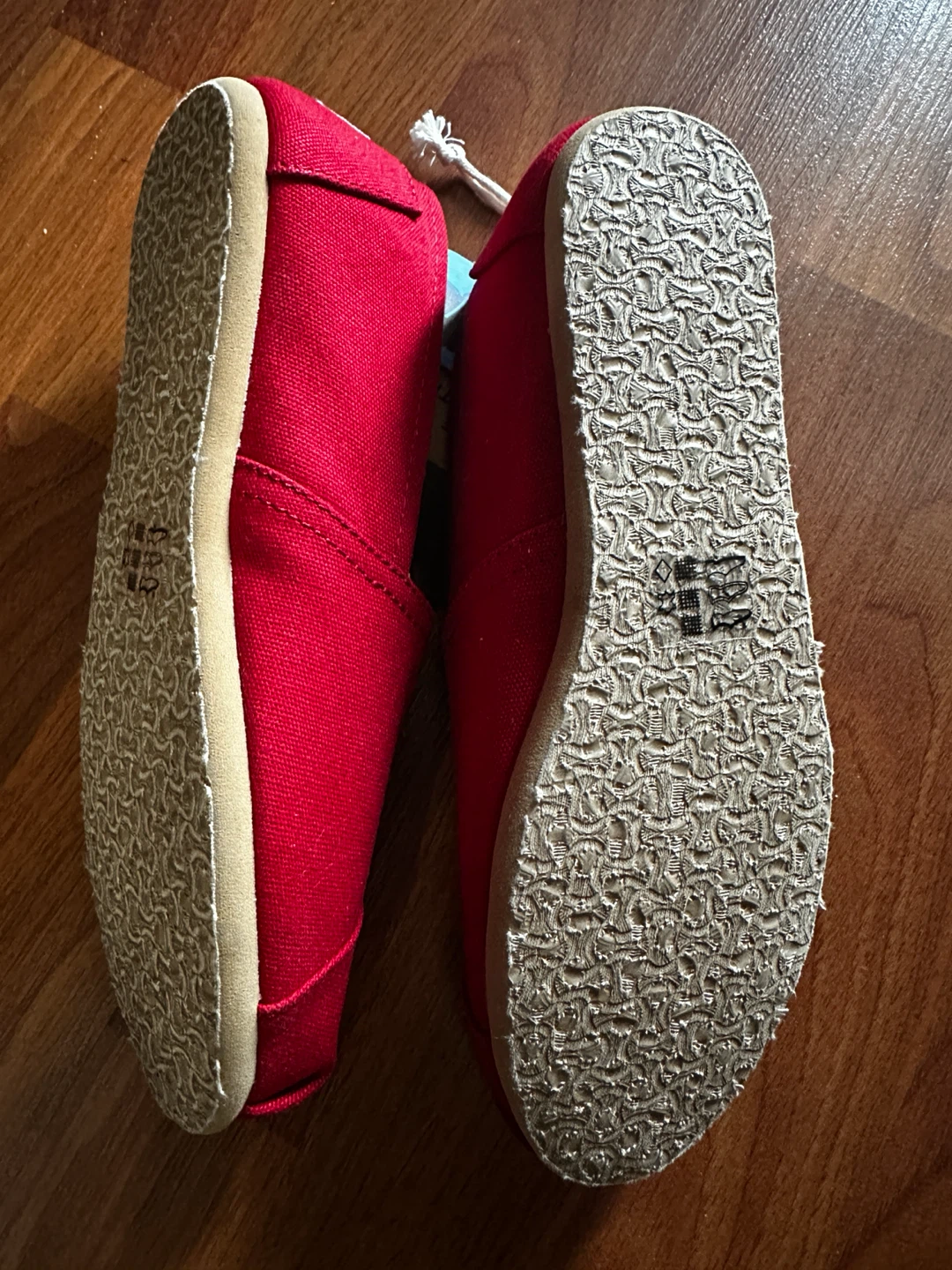 Red TOMS Shoes - photo 2