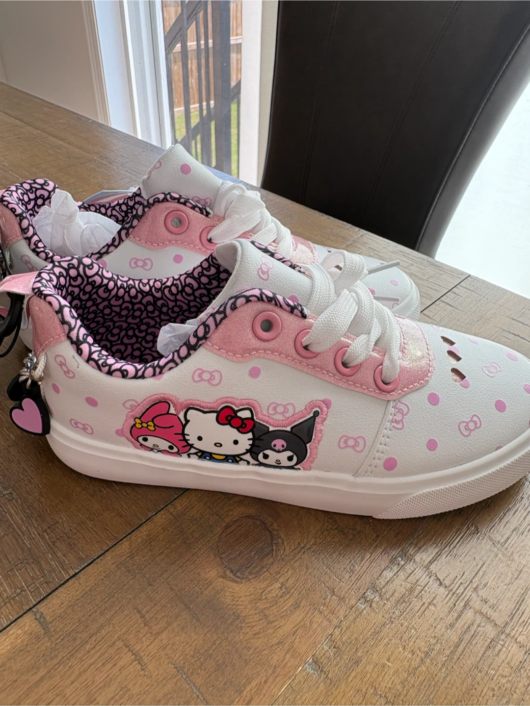 Hello Kitty and Friends girls low top Sneakers size 1
