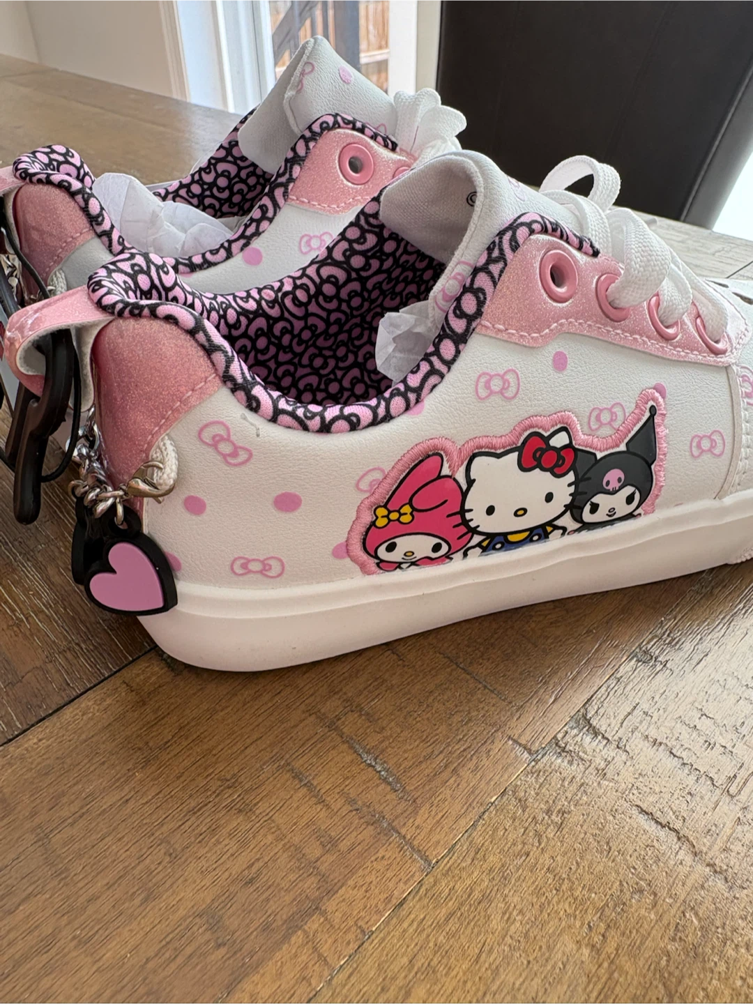 Hello Kitty and Friends girls low top Sneakers size 1 - photo 5