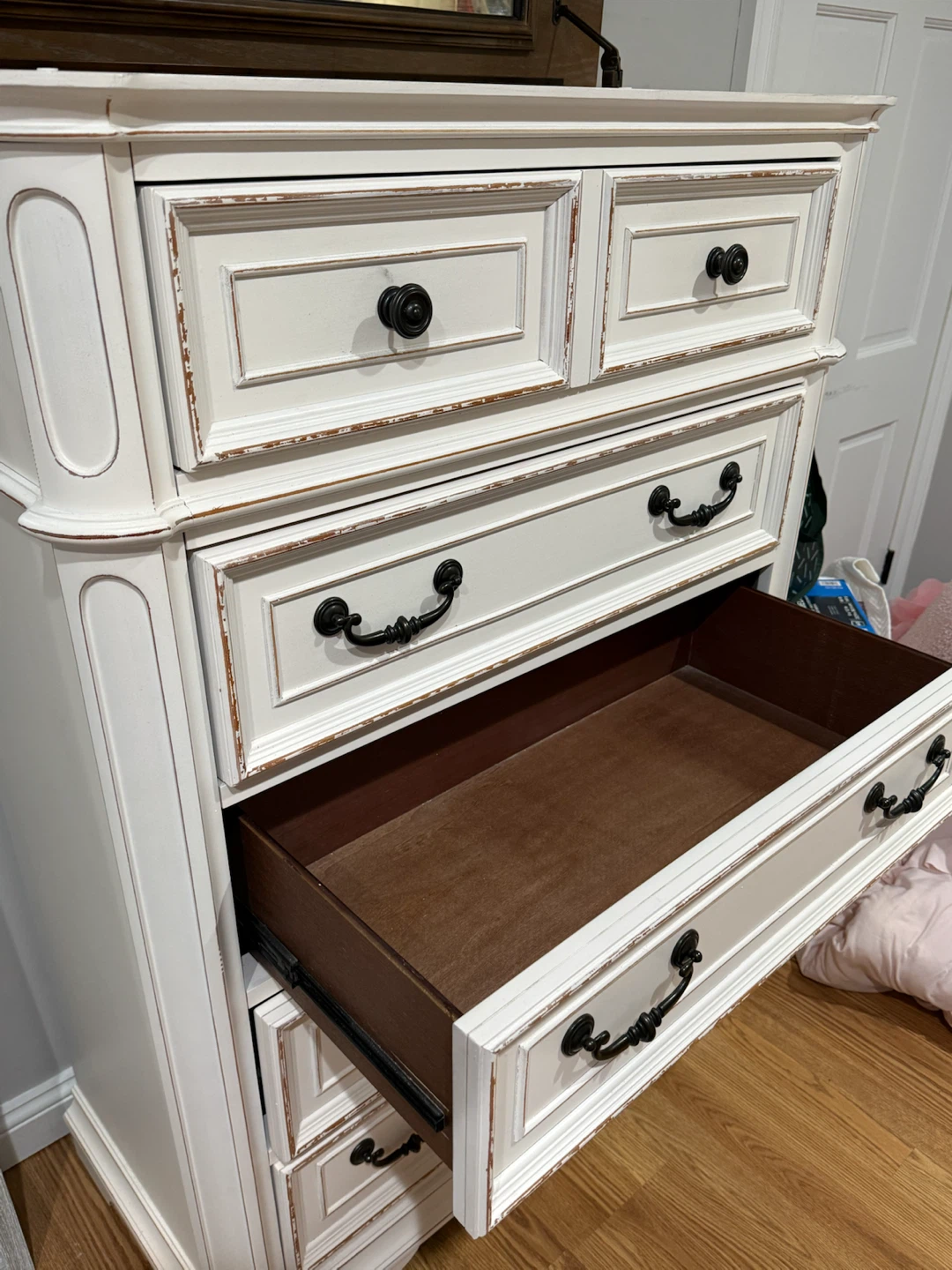 White 7-Drawer Dresser with Jewelry Compartment - photo 5