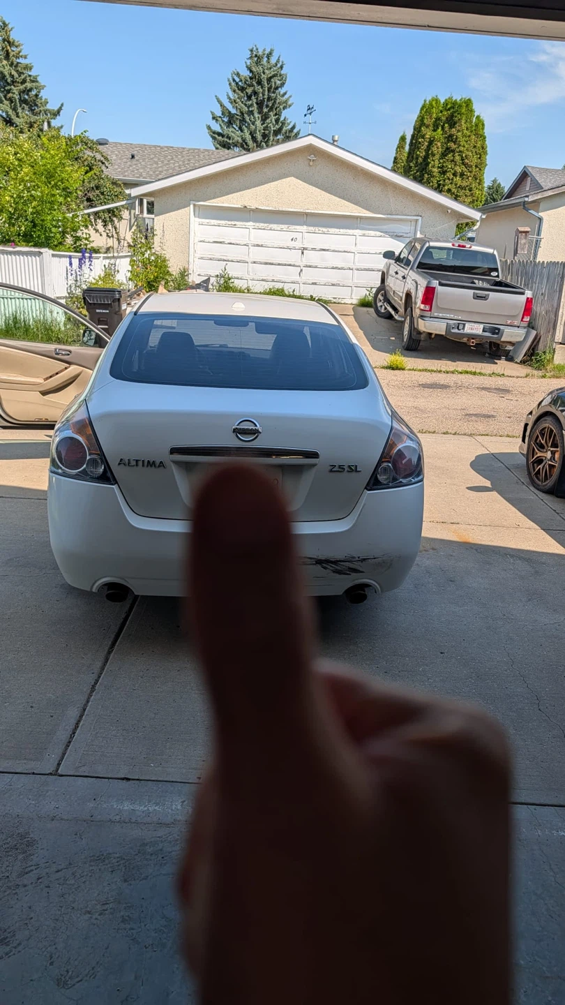 Car - photo 2