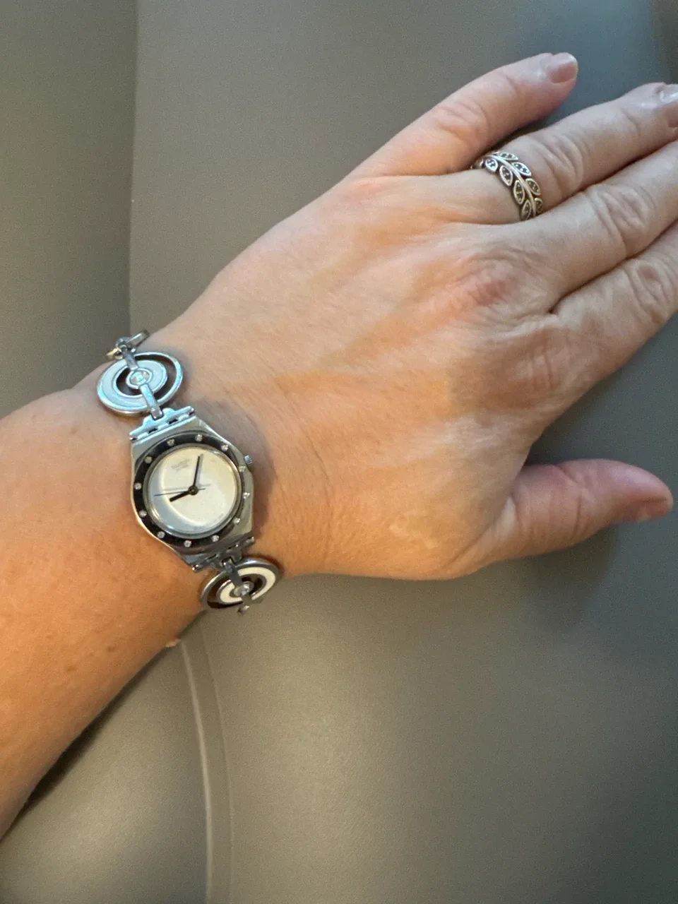 Swatch Watch gorgeous bracelet wach - photo 3