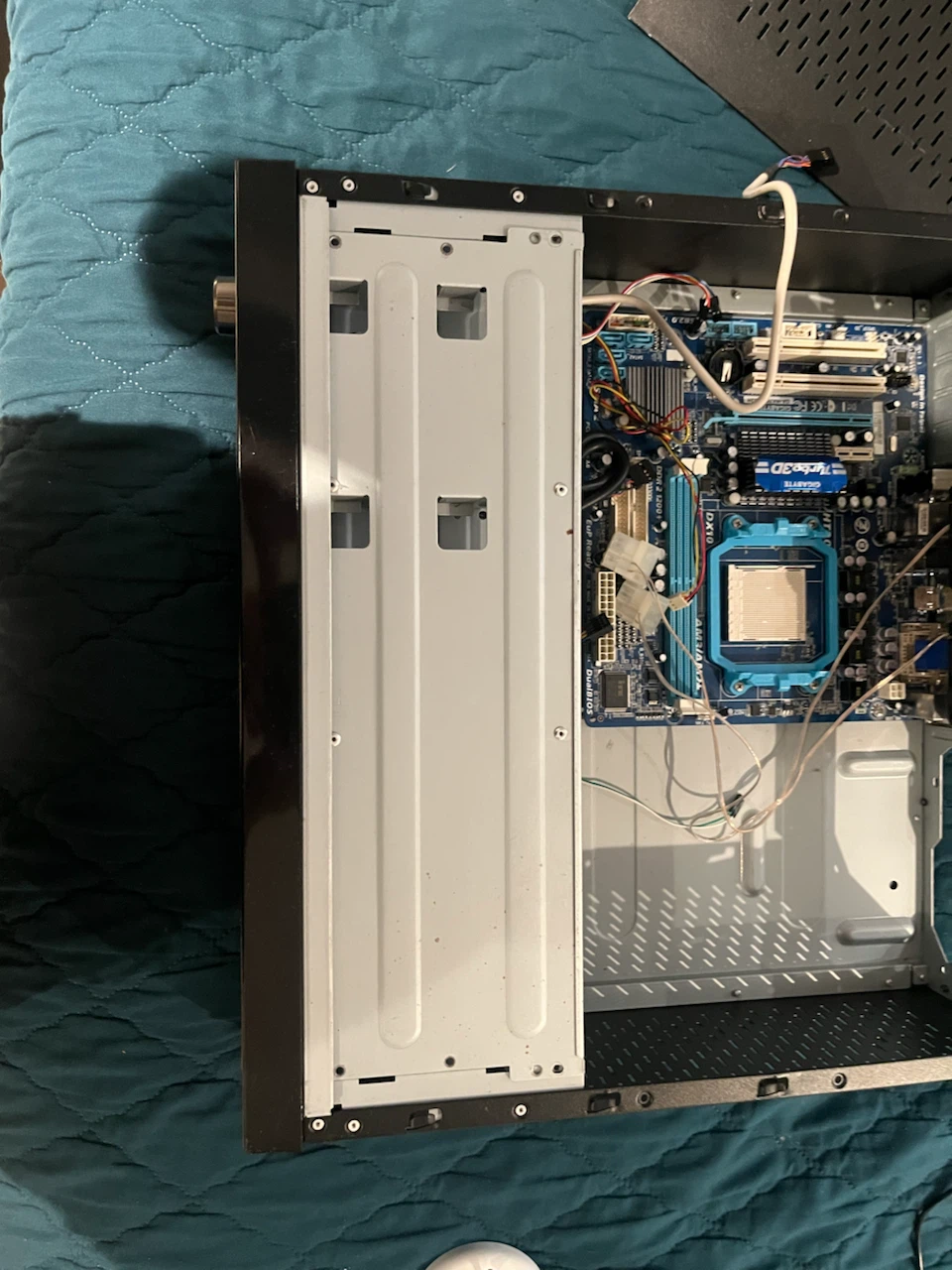 Silverstone GD04B-MXR HTPC Case - photo 3