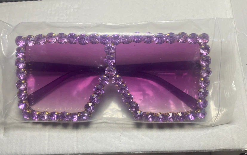 Women's Rhinestone Sunglasses - photo 3