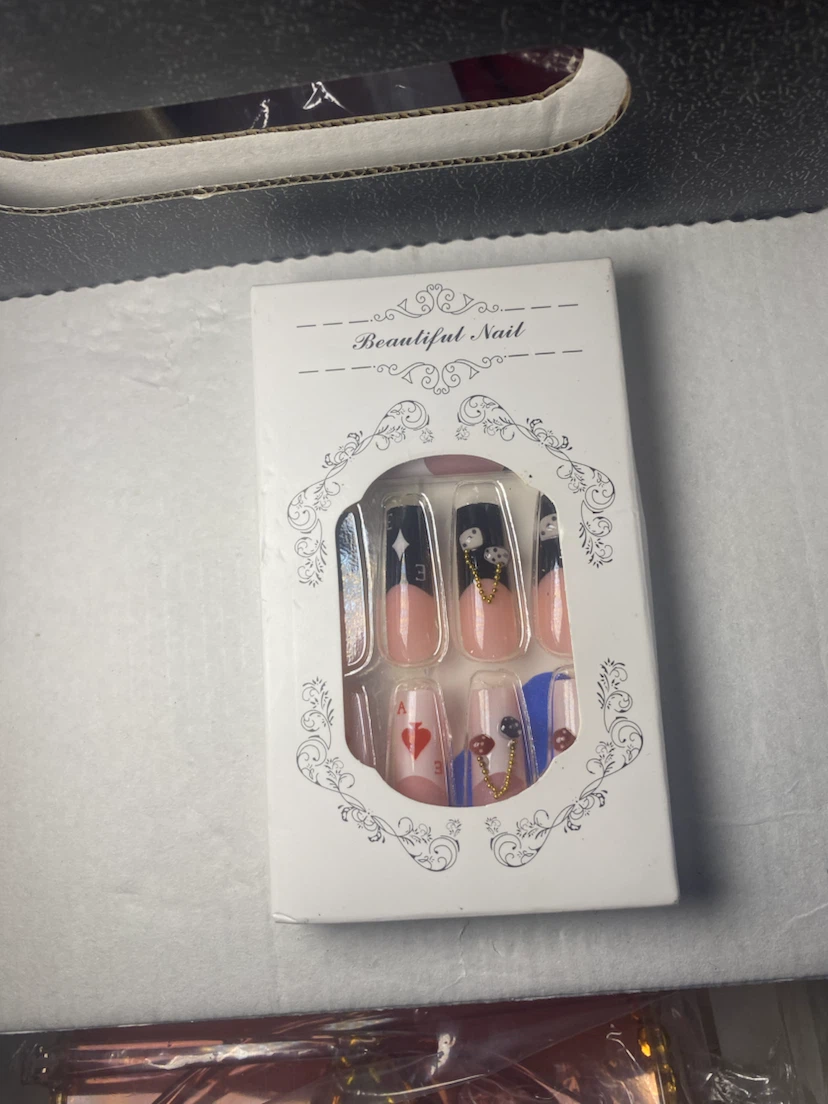 Beautiful Nail Press-On Nails - photo 3