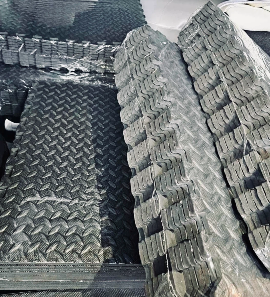 Priced to sell!!! Brand New 24” x 24” Interlocking Tile Mats!