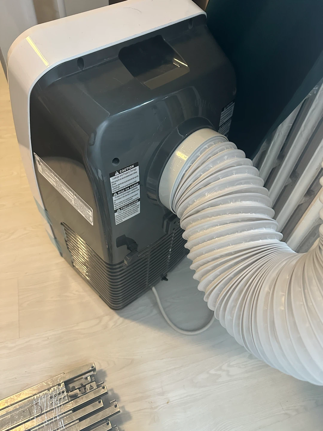 Insignia Portable Air Conditioner - photo 3