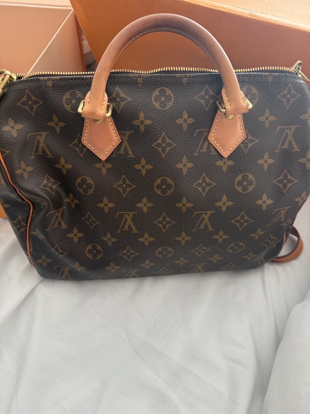 Louis Vuitton Speedy 30 Monogram Canvas Bag - photo 3