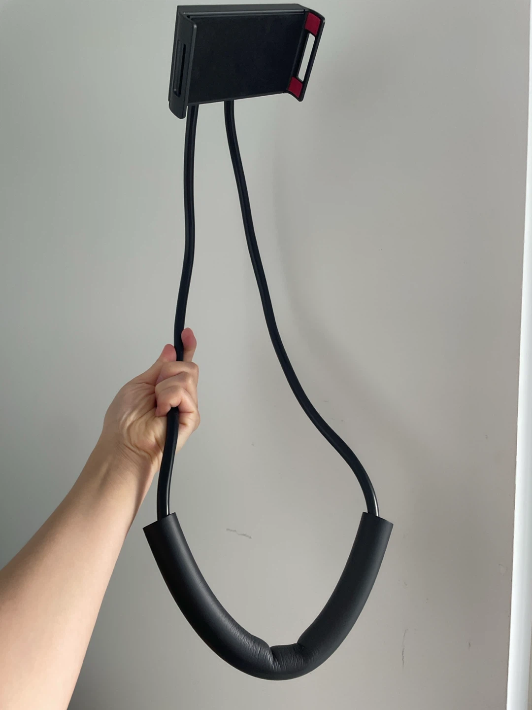 Black Lazy Neck Phone Holder Mount