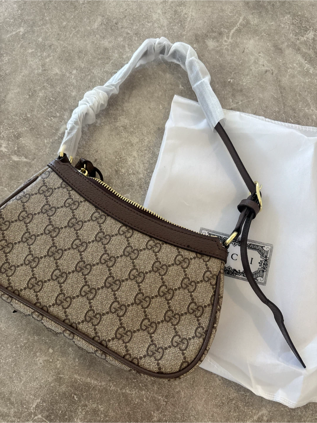 Gucci Shoulder Bag - photo 2