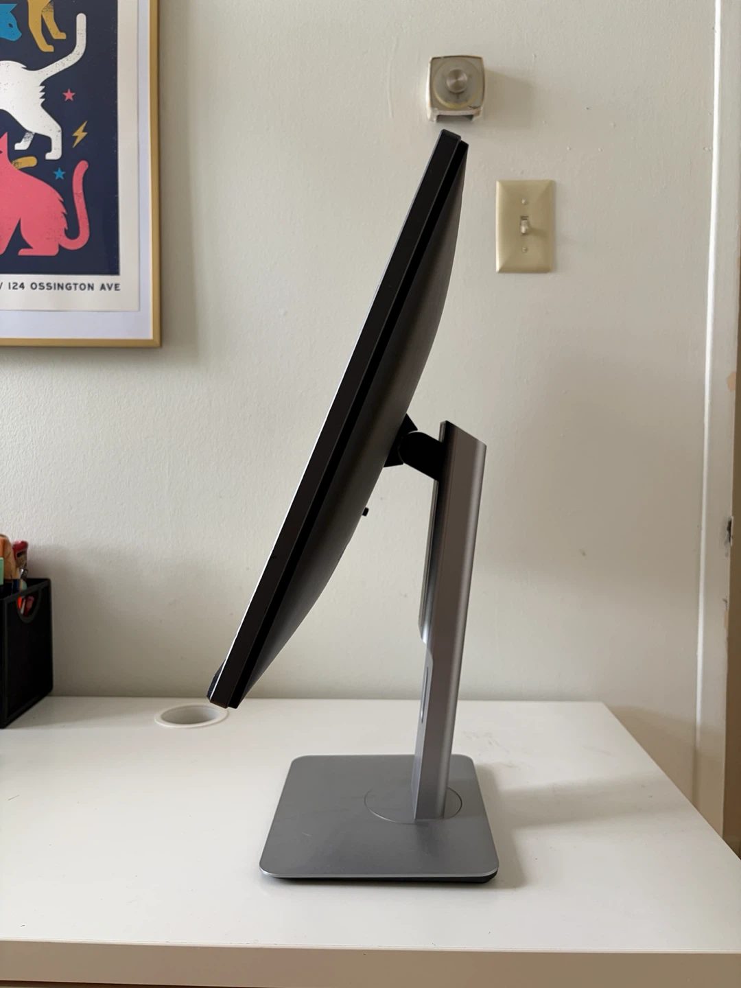 Dell 24” LCD Monitor U2414Hb Rev A03 - photo 3