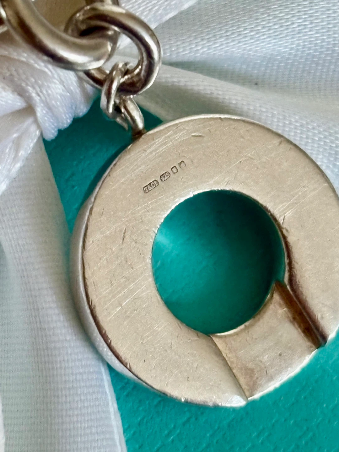 💯 Authentic Tiffany and Co. Heart Tag Toggle NECKLACE - photo 4