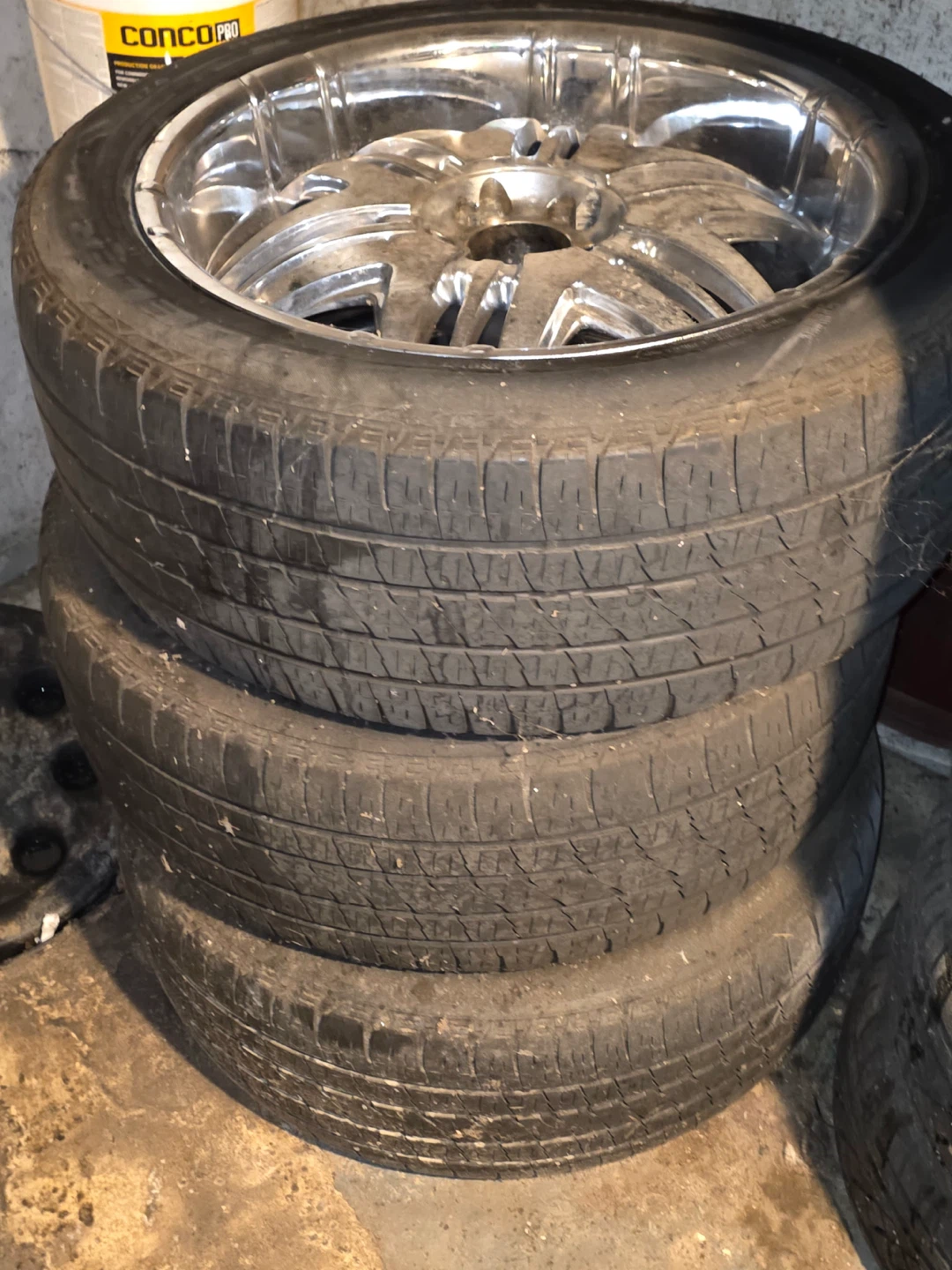 22 inch Chrome Wheels with Tires P255/45R22