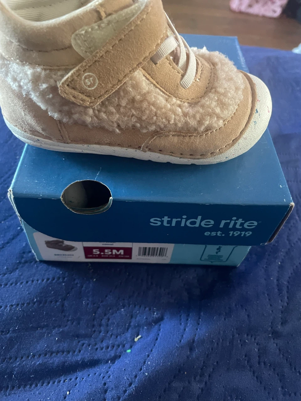 Stride Rite Baby walking  shoes Size 5.5M