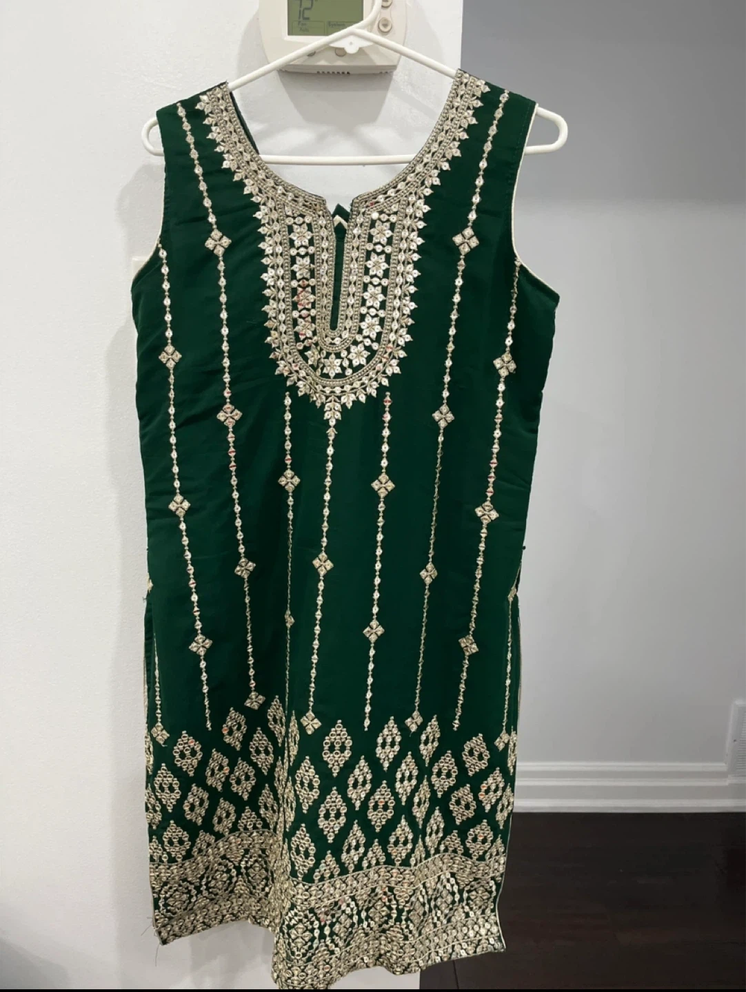 Green Kurti/ shalwar kameez with Pants