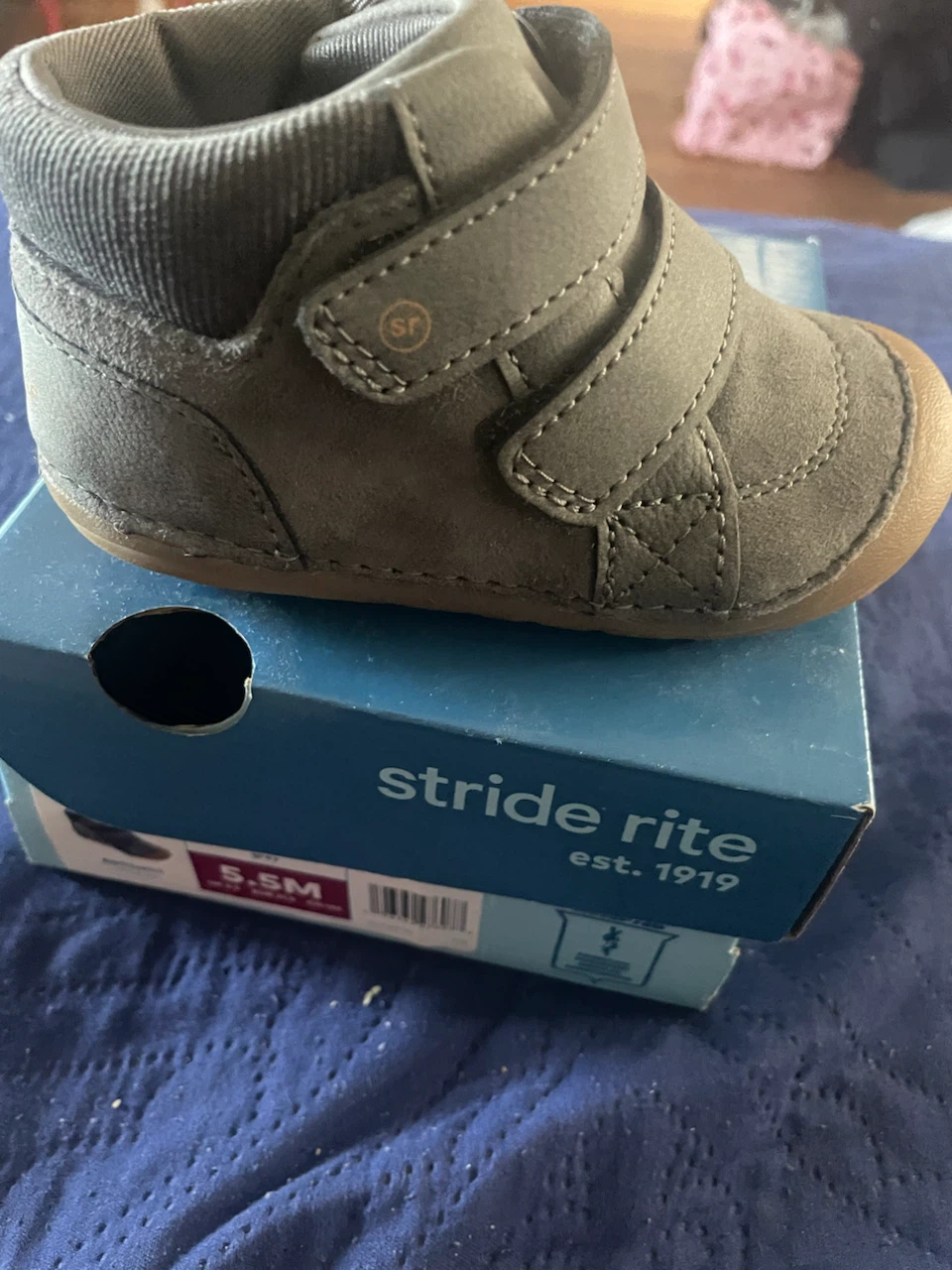 Stride Rite "Sm Martin" Grey walking shoes Toddler Size 5.5M