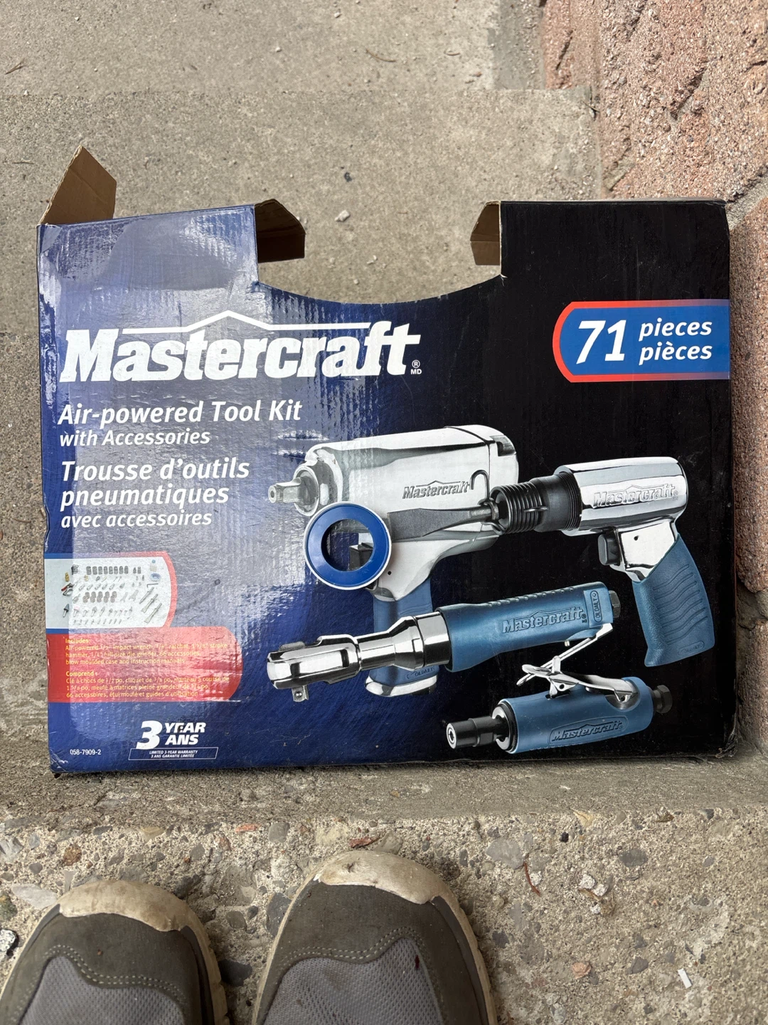 Mastercraft Air-Powered Tool Kit with Accessories - 71 Pieces