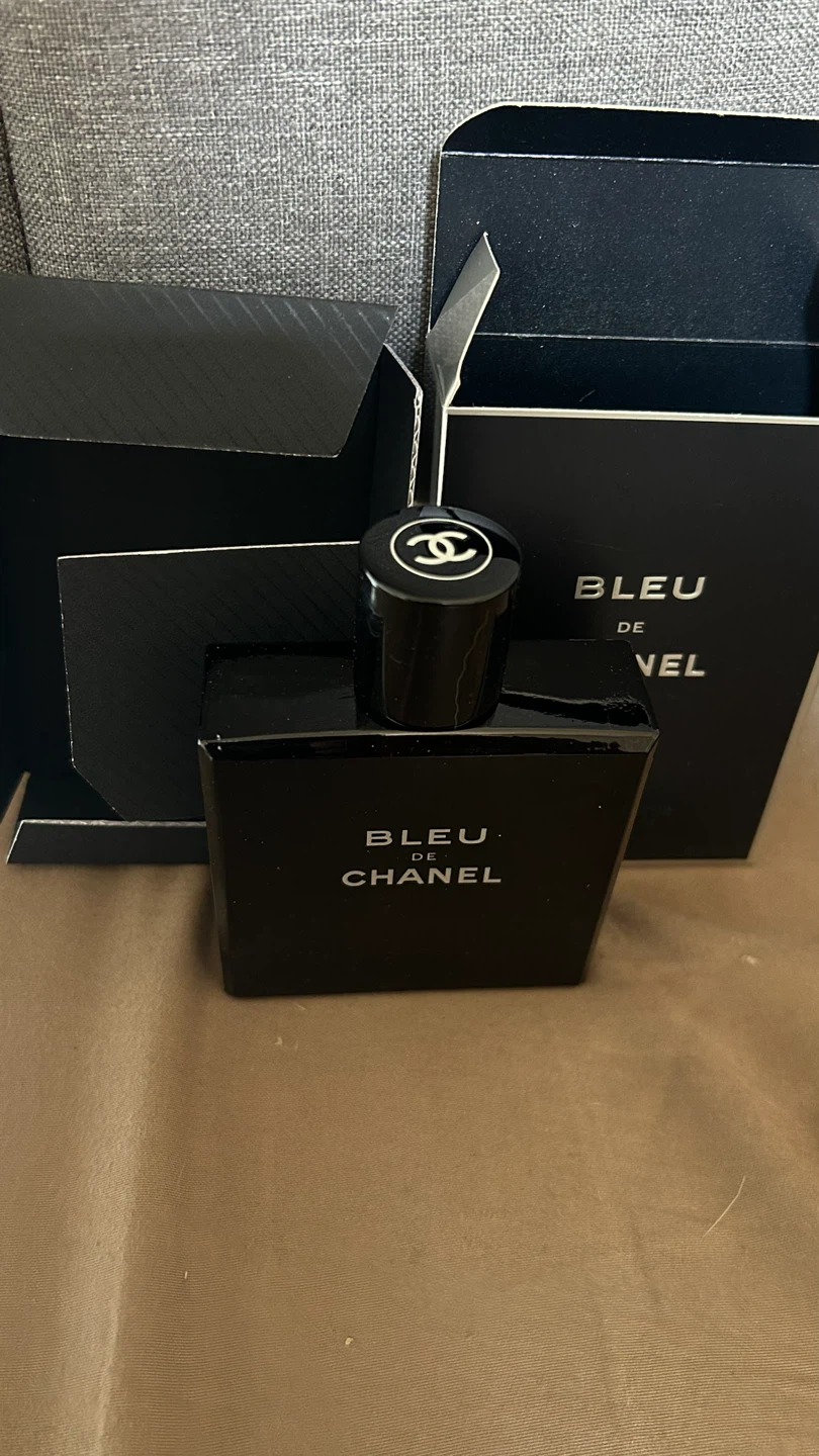 Bleu de Chanel Paris Eau de Parfum Boxed - photo 2