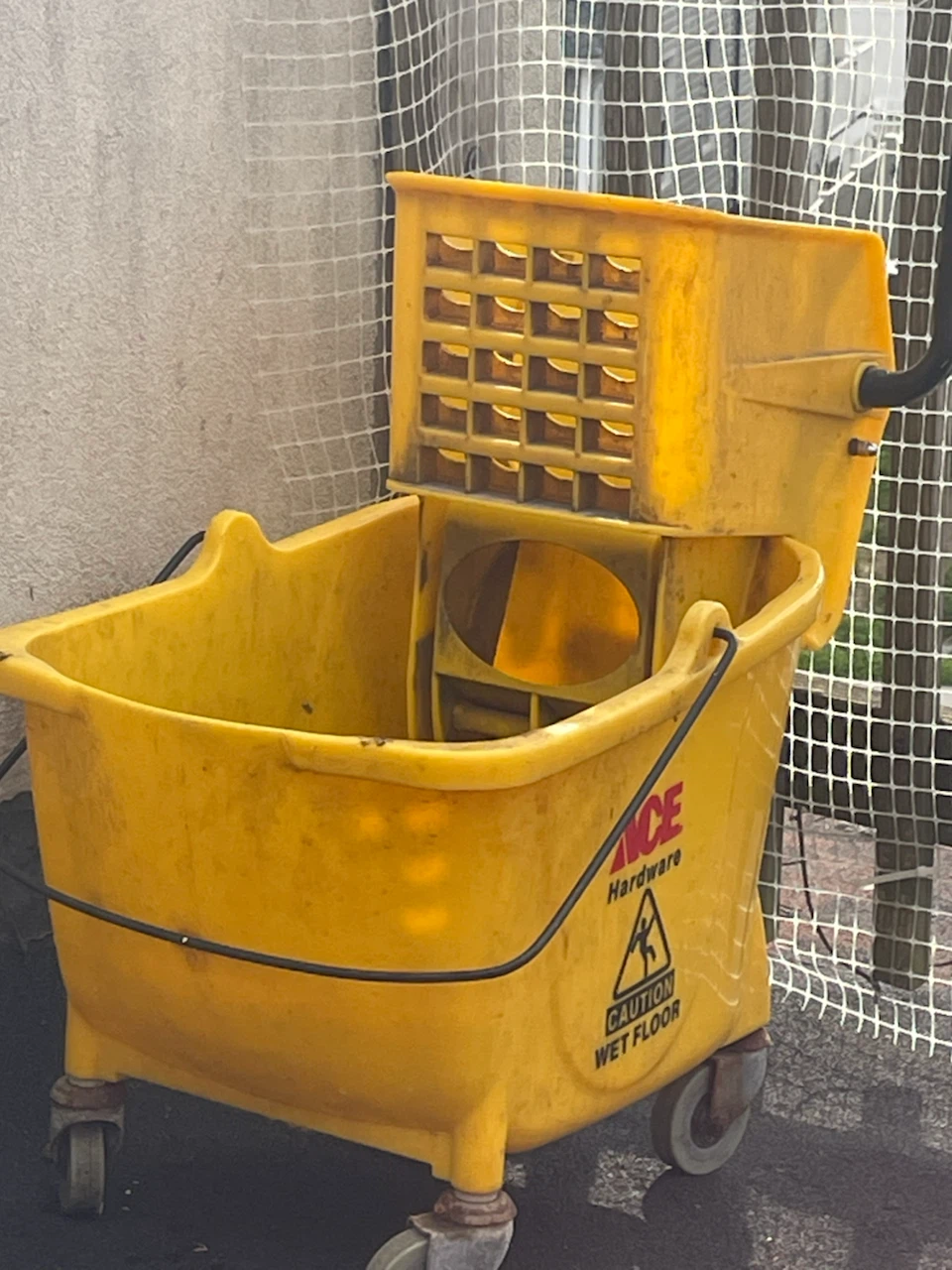 Ace Hardware Rolling Mop Bucket Wringer - photo 2