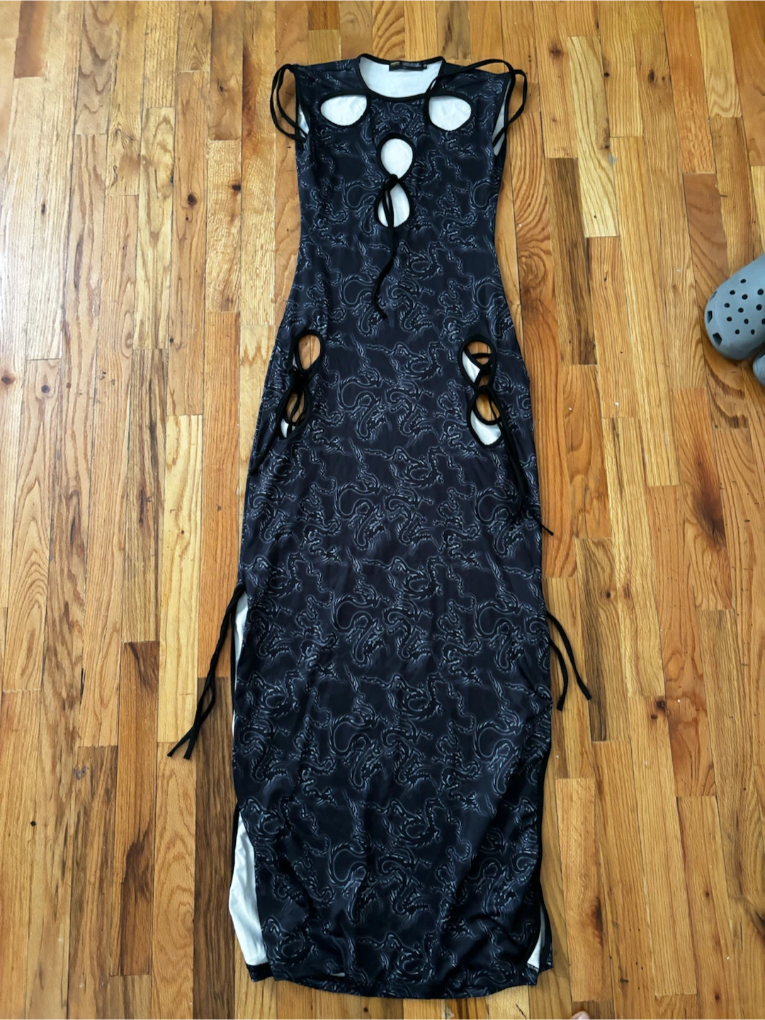Black maxi cut out dress || Jasper - photo 2