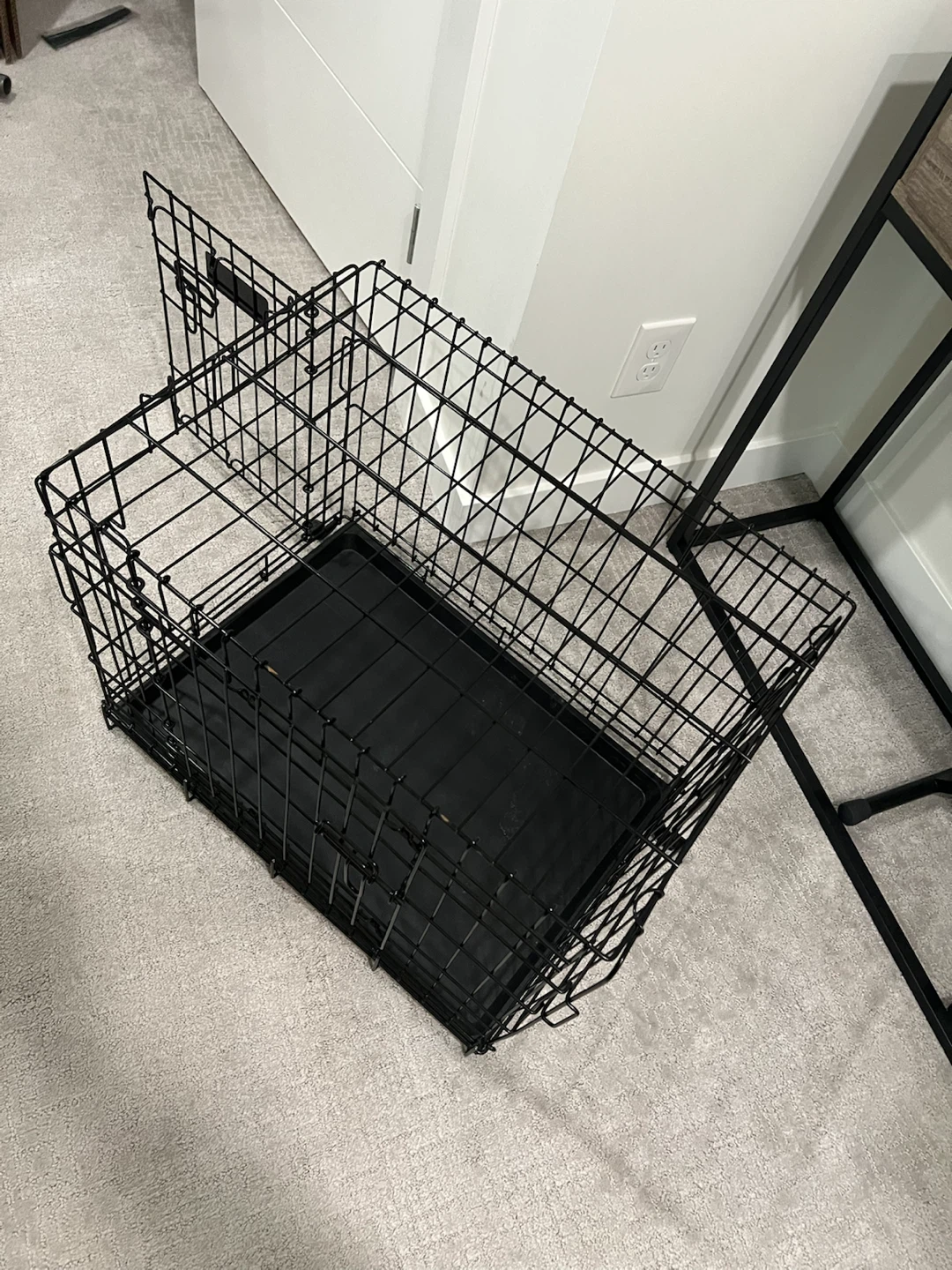 Black Metal Dog Crate with Tray