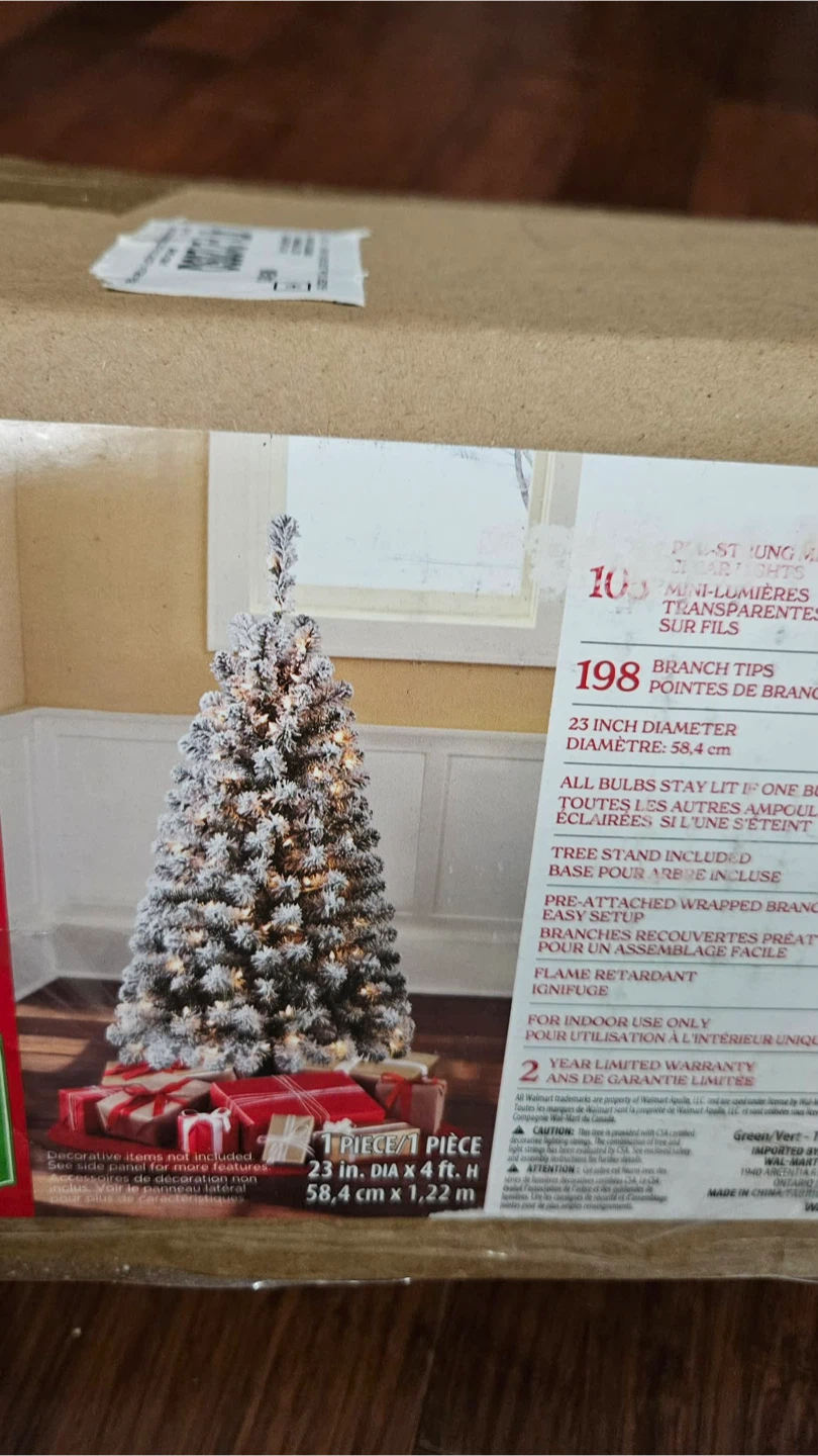 4 ft Pre-Lit Flocked Christmas Tree