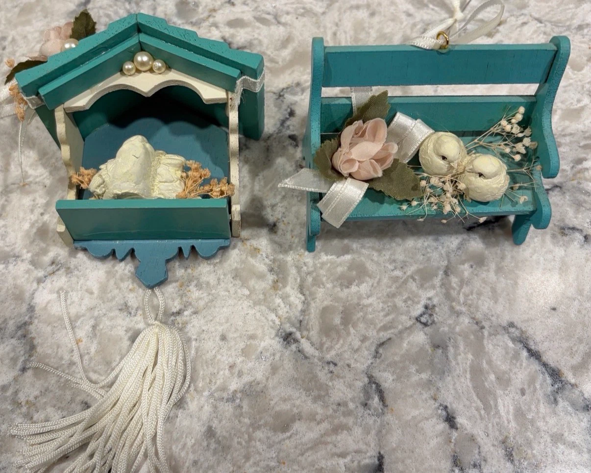 Set of 2 Mini Birdhouse & Bench Hanging Ornaments - photo 2