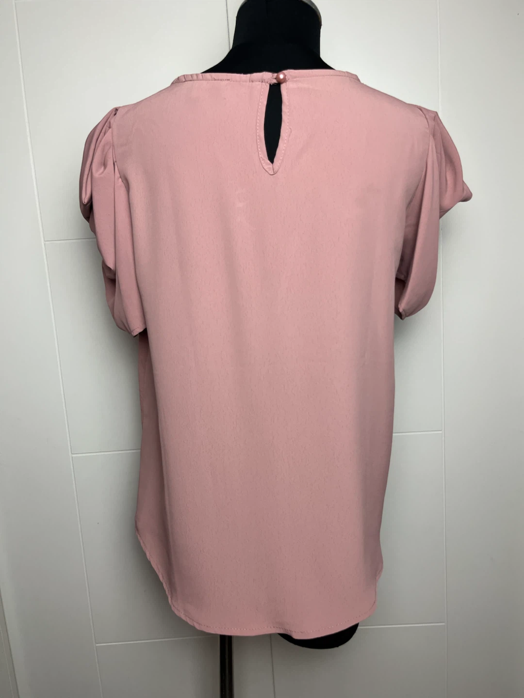 Iris Pink Pleated Sleeve Blouse Size M - photo 2