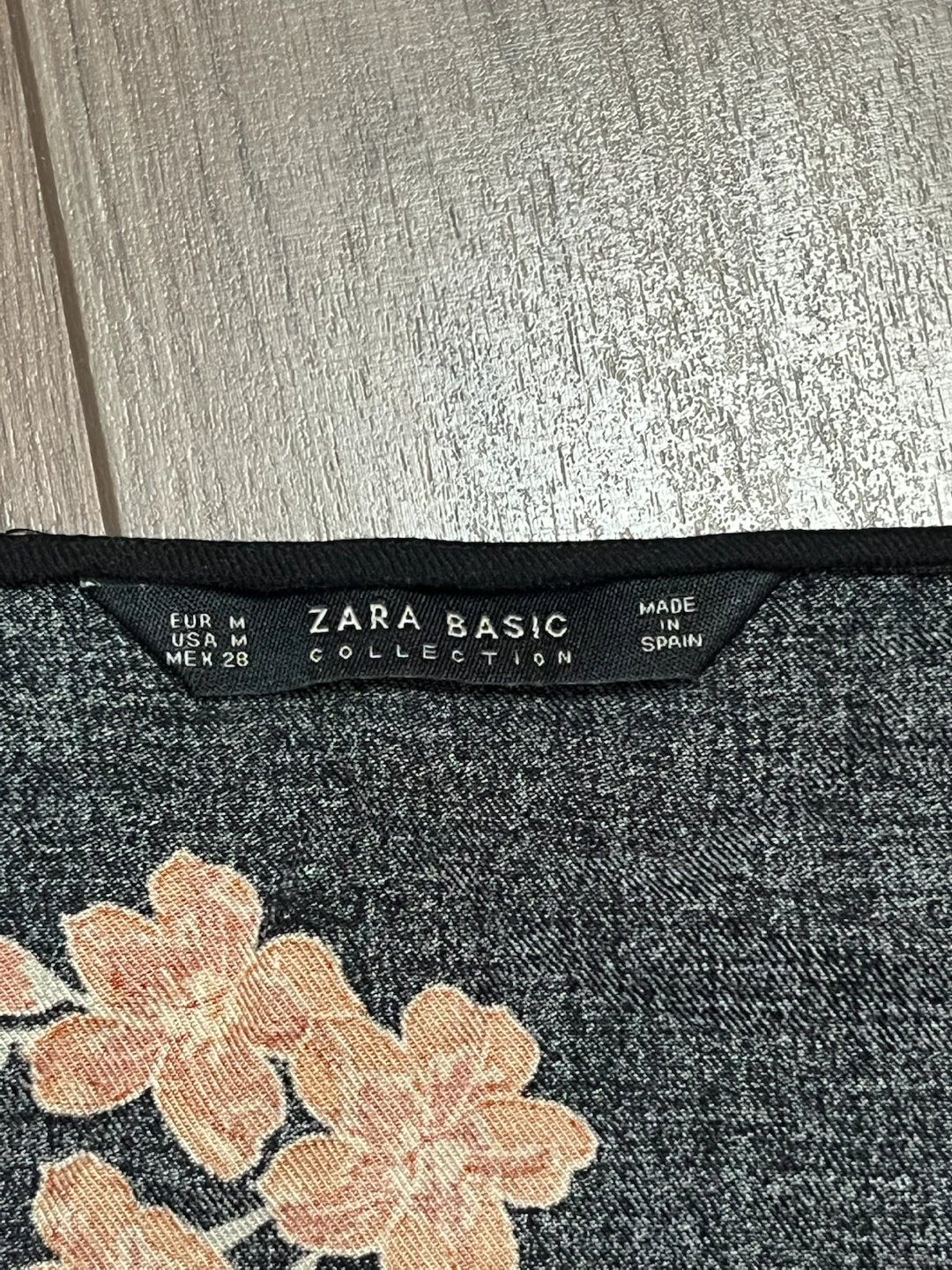 Zara Basic Floral Wrap Top - photo 3