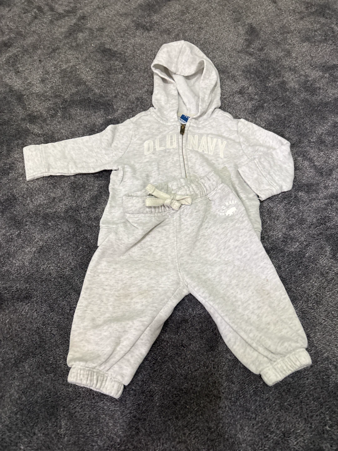 Old Navy Grey Hoodie and Pants Set - photo 2
