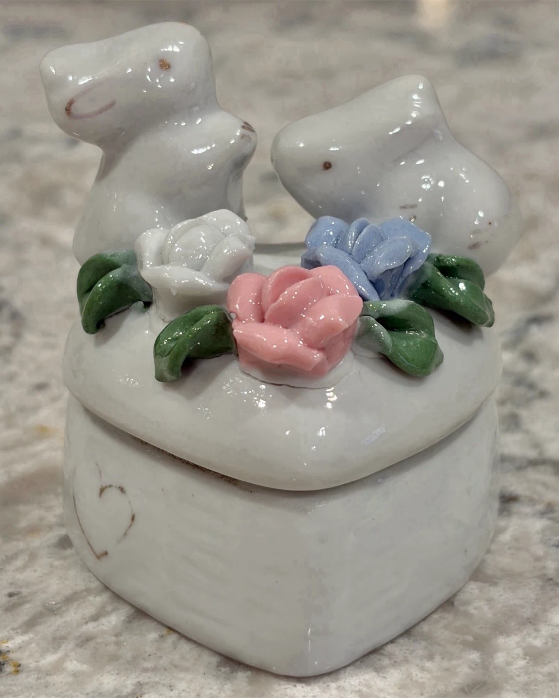 Vintage Ceramic Bunny Trinket Box. Heart Shape w/ Flowers