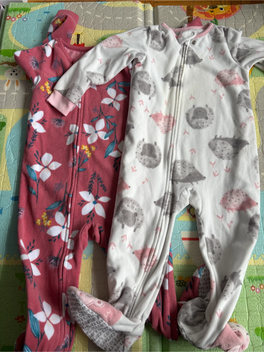 Two baby snowsuits and rompers - photo 2