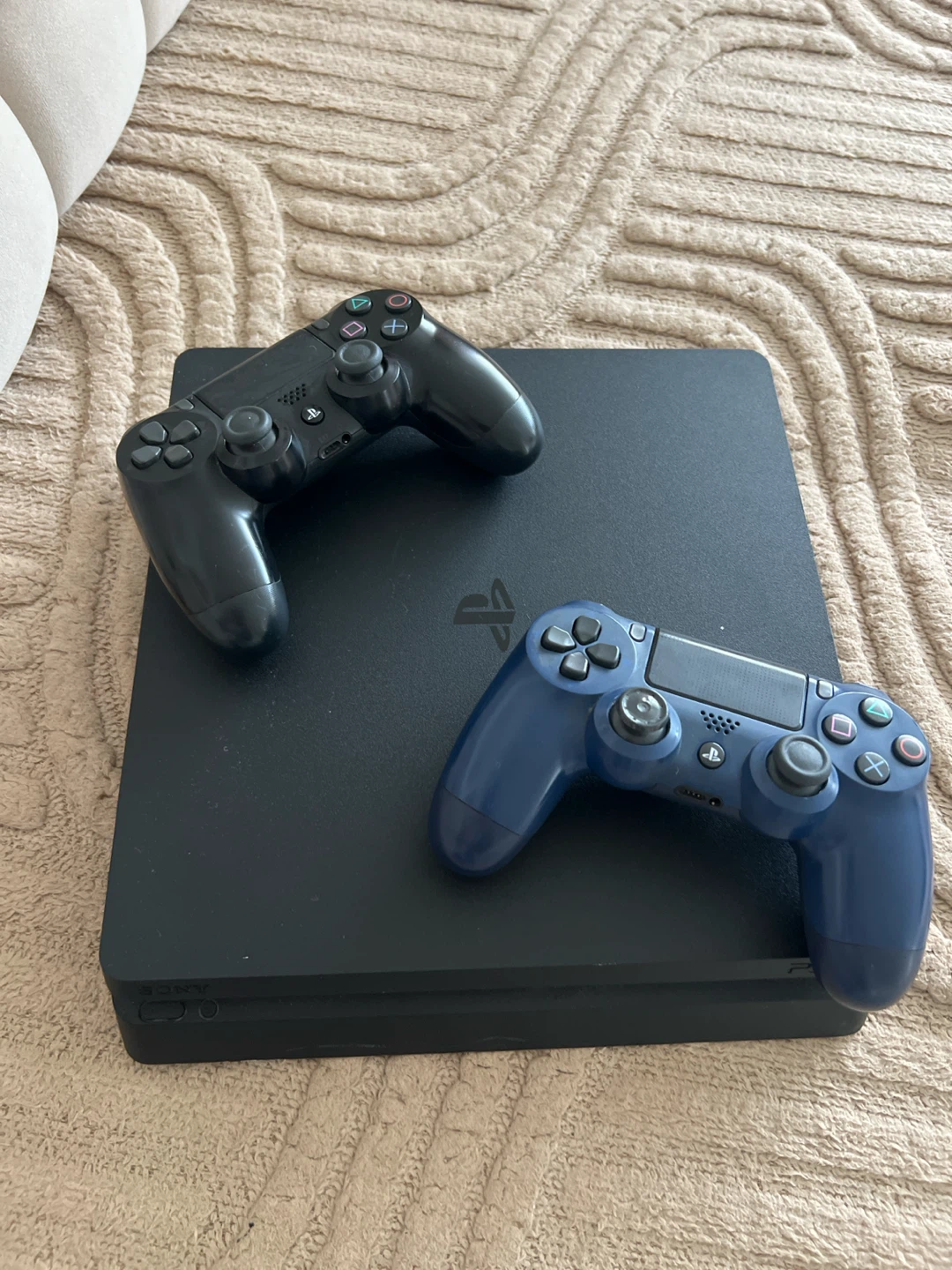 PlayStation 4 Console with 2 Controllers and Games