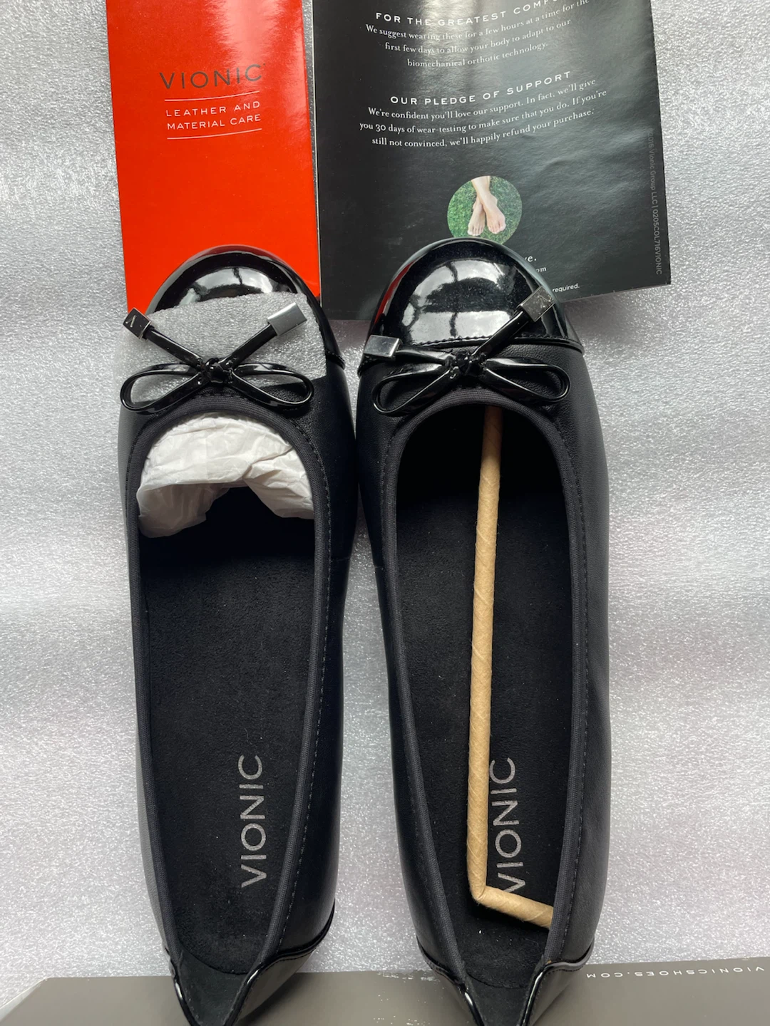 NEW Vionic Women's Black Bow-Detail Minna Leather Flats sz 7 - photo 2
