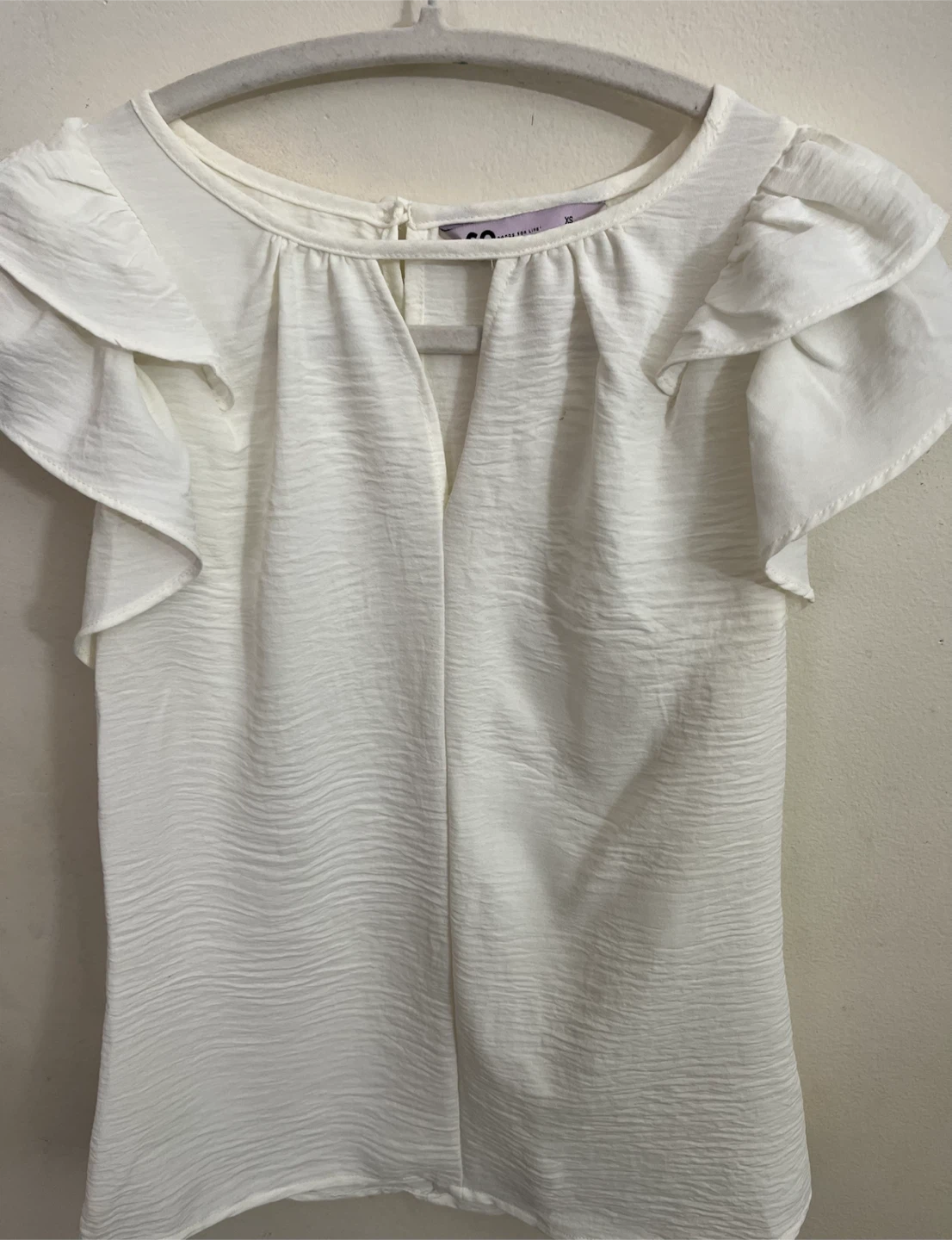 SO Goods for Life White Ruffle Sleeve Top XS - photo 3