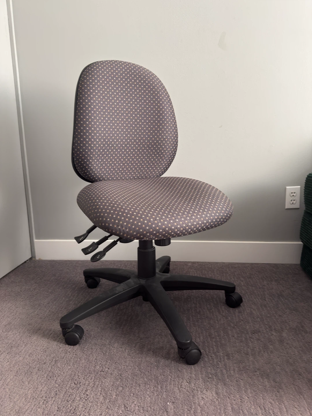 Office Chair – Good Condition