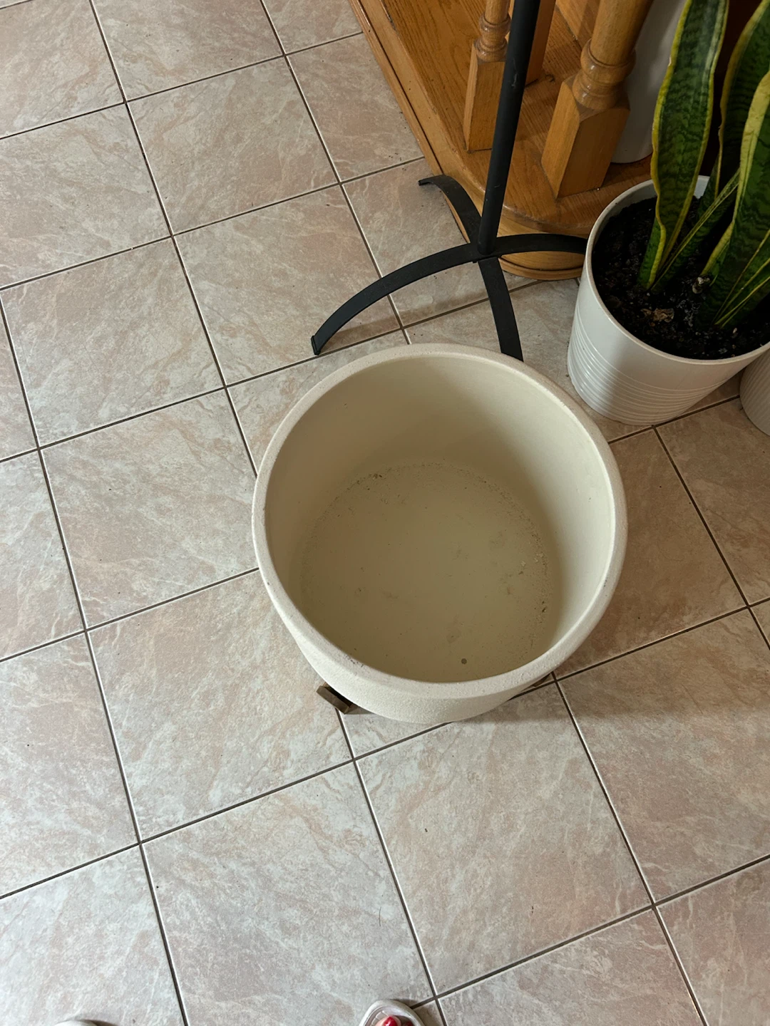 Extra large , white Cylindrical Planter with Wooden Stand - photo 3